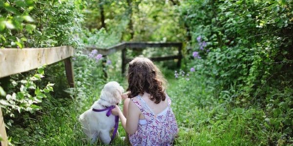 Neue Studie: Heimtiere sind beste Freunde für Kinder